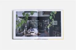 Living Outside -Waldecks Store 9781760760557.IN04